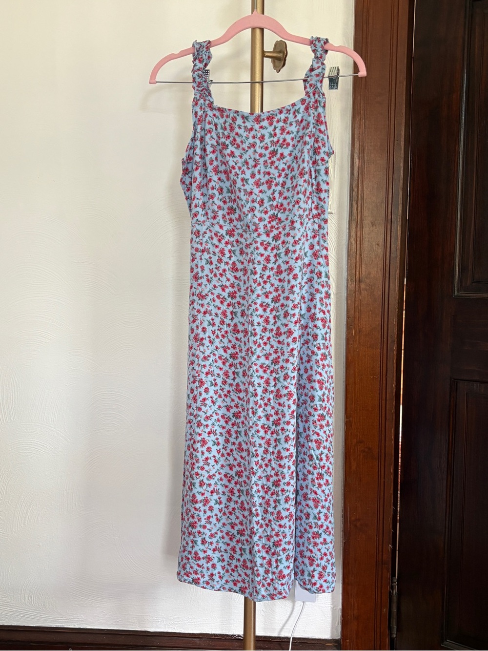 American Eagle Floral Blue Midi Dress with Pink and Red Rose Print - size M